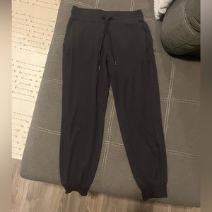 Lululemon ready to rulu high rise joggers